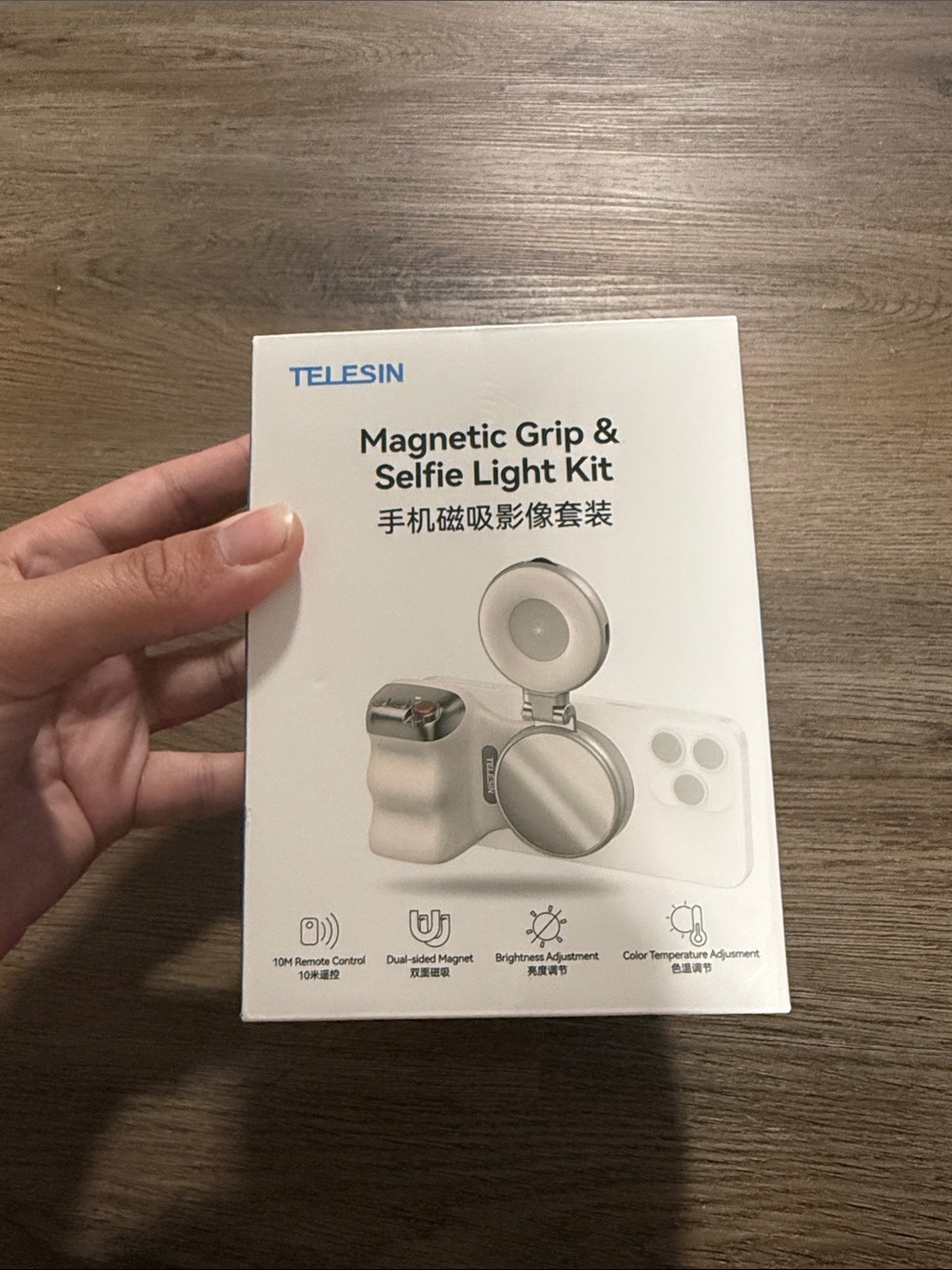TELESIN Magnetic Grip & Selfie Light Kit - White/Silver